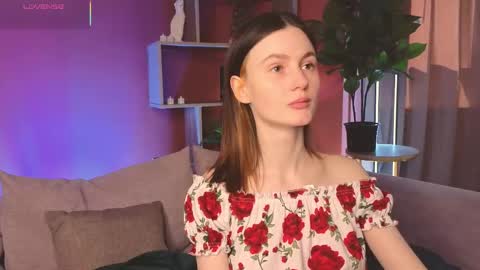 jennyfer_me online show from 05/17/26, 12:45