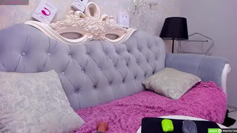 Jenny Ferguson online show from 03/04/25, 01:45