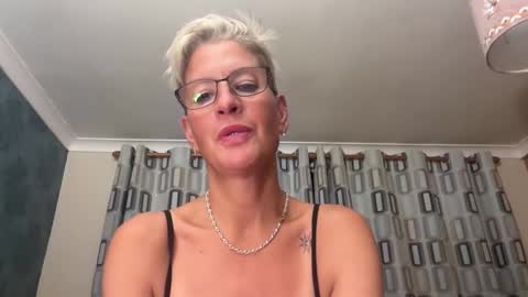 JennyHazel online show from 09/22/25, 08:55