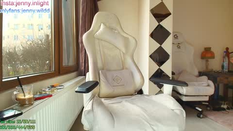 infamous blondiechloe.             Jennyjennywildd online show from 01/19/26, 07:23