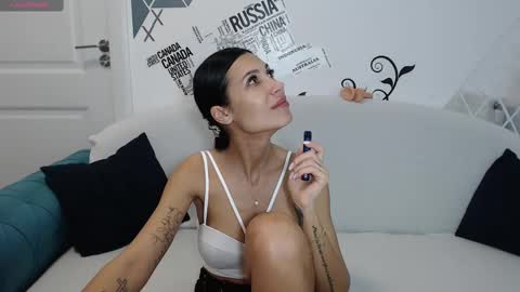 Jenny online show from 02/27/25, 06:42