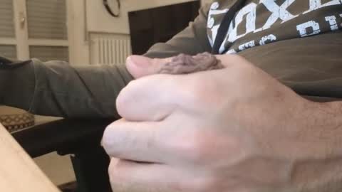 Snapshot of jeremie18cms chatting on 12/20/24, 11:58 Machine Sperme online show from 12/20/24, 11:58