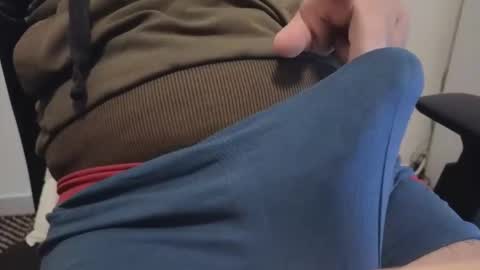 Snapshot of jeremie18cms chatting on 11/27/25, 09:55 Machine Sperme online show from 11/27/25, 09:55