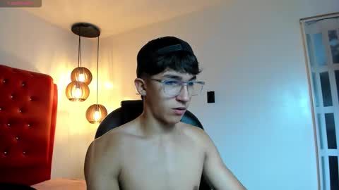 Snapshot of jeremy_job chatting on 12/20/25, 11:50 Jeremy online show from 12/20/25, 11:50