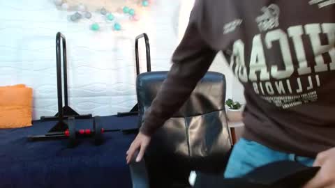 Snapshot of jeremy_job chatting on 01/07/26, 11:23 Jeremy online show from 01/07/26, 11:23