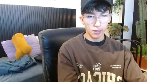 Snapshot of jeremy_job chatting on 01/11/26, 11:37 Jeremy online show from 01/11/26, 11:37