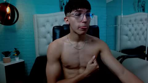 Snapshot of jeremy_job chatting on 02/08/26, 11:35 Jeremy online show from 02/08/26, 11:35