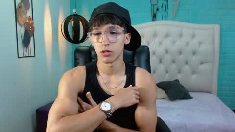 Snapshot of jeremy_job chatting on 04/02/26, 11:30 Jeremy online show from 04/02/26, 11:30