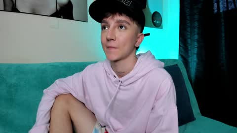 jero independent model online show from 12/04/24, 09:57