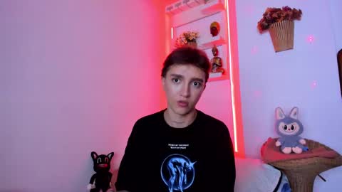 jero independent model online show from 10/27/25, 04:38