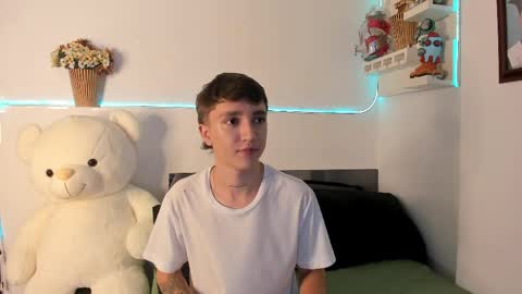 jero independent model online show from 04/08/26, 06:46