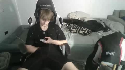 jerimiahslhong online show from 11/13/25, 03:38