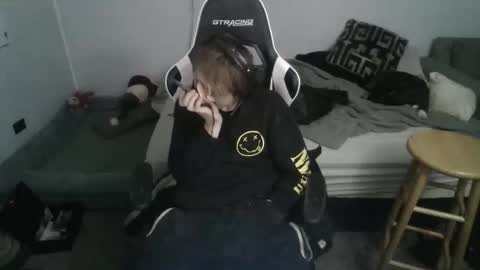 jerimiahslhong online show from 11/19/25, 02:33