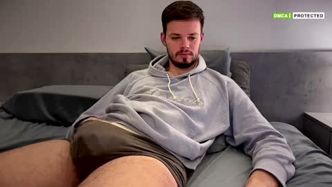 Snapshot of jerked_letto chatting on 01/10/25, 10:39 jerked_letto online show from 01/10/25, 10:39