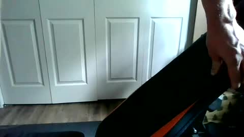 Snapshot of jerker87425 chatting on 06/26/26, 01:37 jerker87425 online show from 06/26/26, 01:37