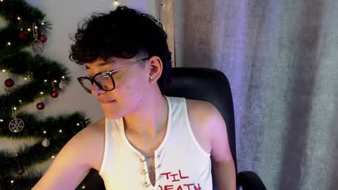 Snapshot of jero_harper1 chatting on 12/17/24, 07:15 jero harper1 online show from 12/17/24, 07:15