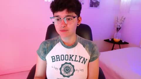 Snapshot of jero_harper1 chatting on 10/23/25, 03:11 jero harper1 online show from 10/23/25, 03:11