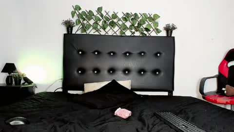 Jeronimo online show from 04/12/26, 02:27