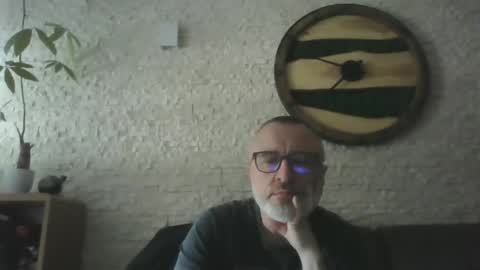 jerry250461 online show from 04/17/26, 08:39