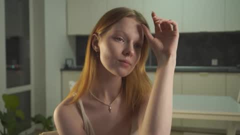 Molly online show from 10/27/25, 04:22