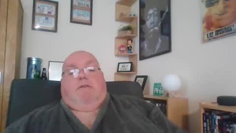 Snapshot of jerseyhammer01 chatting on 02/21/25, 08:40 Harry online show from 02/21/25, 08:40