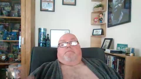 Snapshot of jerseyhammer01 chatting on 05/20/26, 07:47 Harry online show from 05/20/26, 07:47