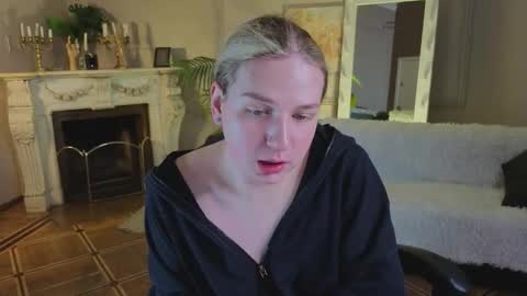 Snapshot of jes_solar chatting on 09/12/25, 11:32 jes_solar online show from 09/12/25, 11:32