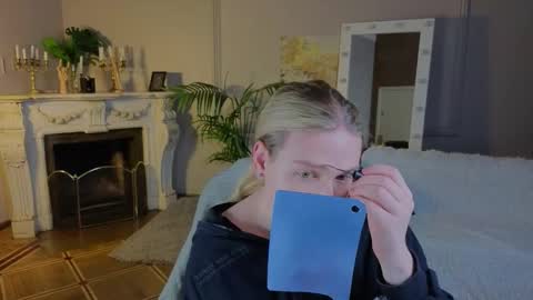 Snapshot of jes_solar chatting on 09/16/25, 02:29 jes_solar online show from 09/16/25, 02:29