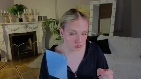 Snapshot of jes_solar chatting on 09/17/25, 03:03 jes_solar online show from 09/17/25, 03:03