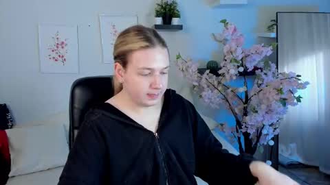 Snapshot of jes_solar chatting on 09/27/25, 11:37 jes_solar online show from 09/27/25, 11:37