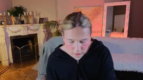 Snapshot of jes_solar chatting on 10/03/25, 11:07 jes_solar online show from 10/03/25, 11:07