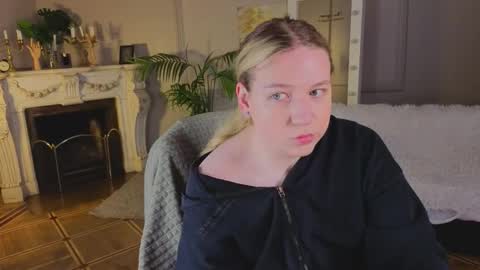 Snapshot of jes_solar chatting on 10/08/25, 11:52 jes_solar online show from 10/08/25, 11:52