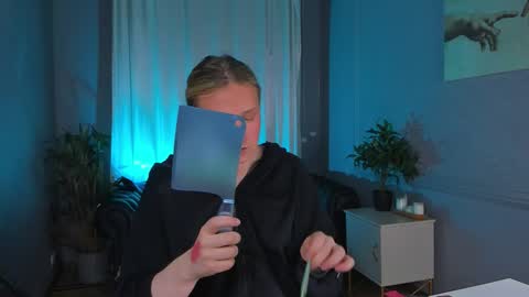 Snapshot of jes_solar chatting on 10/15/25, 03:12 jes_solar online show from 10/15/25, 03:12