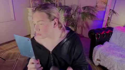 Snapshot of jes_solar chatting on 11/07/25, 09:59 jes_solar online show from 11/07/25, 09:59