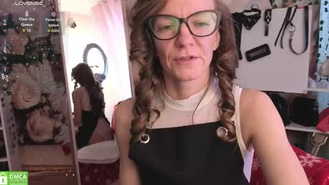 jesica_moon_peachyy online show from 05/19/26, 04:19