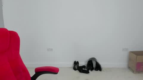 MistressJesicaCoper online show from 01/18/25, 11:00