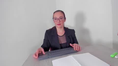 jessica herreraToday I will be your devil and you my victim online show from 03/25/26, 10:27