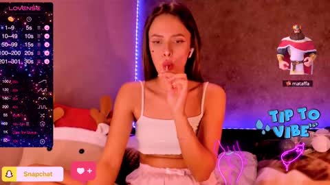 Snapshot of jess_kahawaty chatting on 12/22/24, 08:36 Jess online show from 12/22/24, 08:36