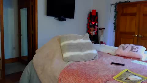 Snapshot of jessabelle_diamond chatting on 02/20/25, 03:08 Jessabelle Diamond online show from 02/20/25, 03:08