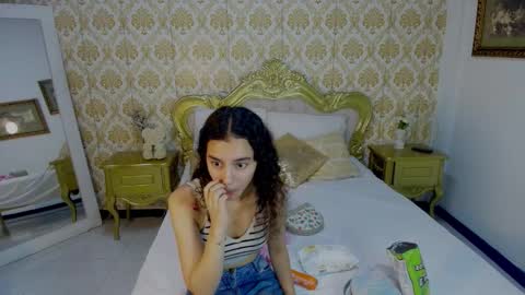 jessb_ online show from 11/04/25, 07:13