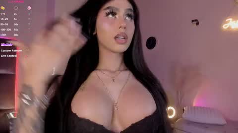 itsjesscollen online show from 06/13/26, 08:12