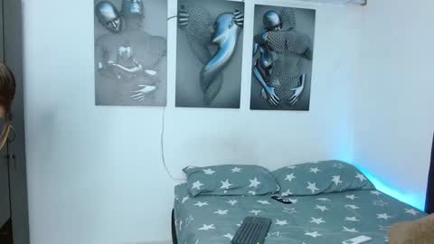 Snapshot of jessdant_luv chatting on 12/11/24, 06:36 Hello we are Jesse and Dante. online show from 12/11/24, 06:36