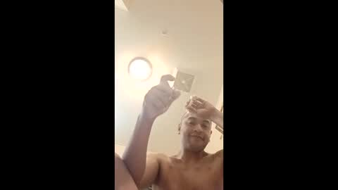 Snapshot of jesse2793 chatting on 12/17/25, 01:50 jesse2793 online show from 12/17/25, 01:50