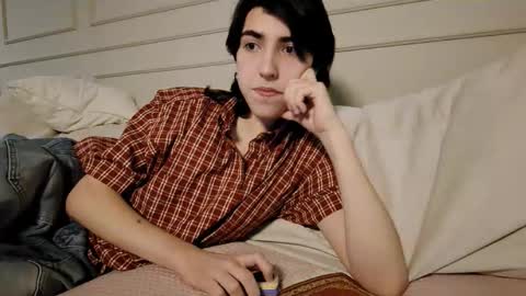 Jesee Estrella online show from 10/10/25, 07:13