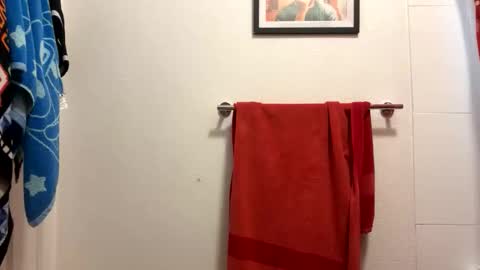 Snapshot of jesselopezcali chatting on 11/24/25, 08:30 Hungjessy online show from 11/24/25, 08:30