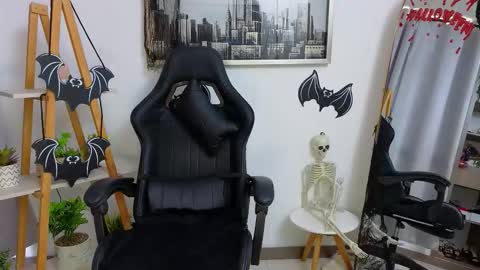 bella  adams online show from 10/25/25, 01:29