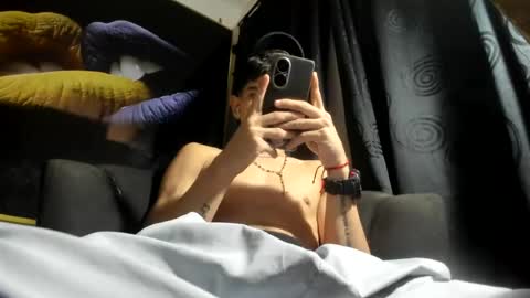 Snapshot of jesshot_bigcock chatting on 06/21/26, 06:16 jesshot_bigcock online show from 06/21/26, 06:16