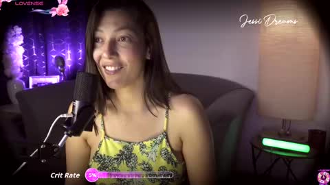 Snapshot of jessi_dreams chatting on 09/25/25, 04:05 Jessica Gomez online show from 09/25/25, 04:05