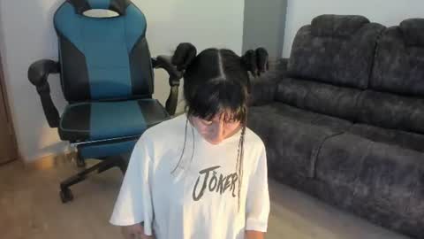 jessi_lemus online show from 06/17/26, 08:21