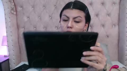 Jessica  online show from 10/20/25, 06:30